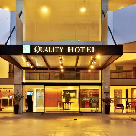 Quality Hotel & Suítes São Salvador Отели рядом с достопримечательностью «Амаралина»