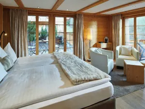 Aspen Alpine Lifestyle Hotel