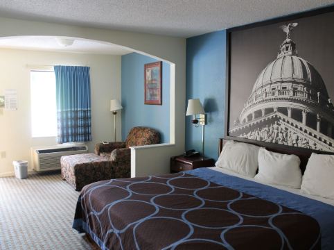 Howard Johnson by Wyndham Vicksburg