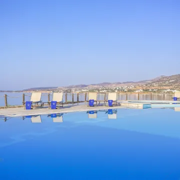 Poseidon of Paros Hotel & Spa