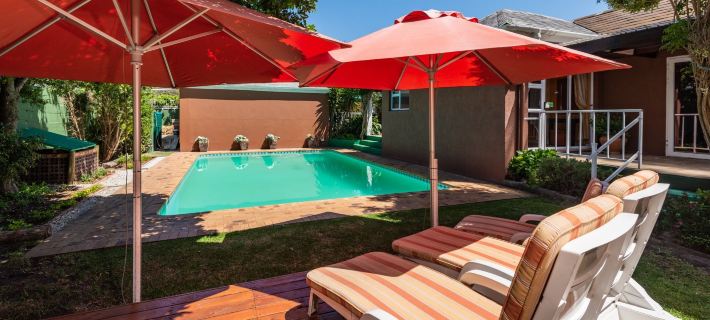 Brown Jug Guest House Hotels in Hermanus