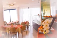 Hotel Suprem Sul Mare - breakfast