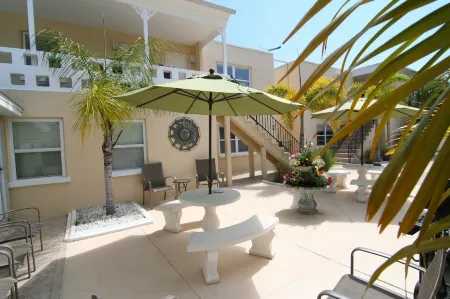 Venice Beach Villas Отели в г. Венис