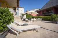 Catania Hills Residence
