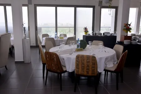 Home Residence Hotel