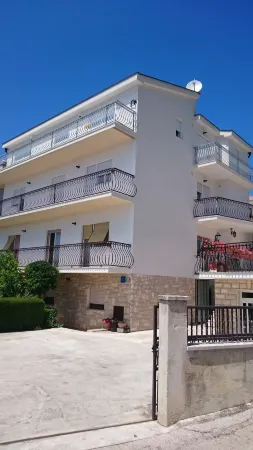 Villa Ivan Podstrana