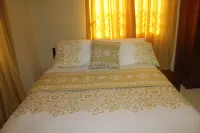 Evergreen Apartments - parking