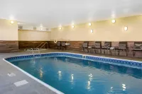 AmericInn by Wyndham St. Cloud MN Shopping Area - Pools