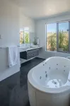 Barossa Shiraz Estate Hotels in Rowland Flat