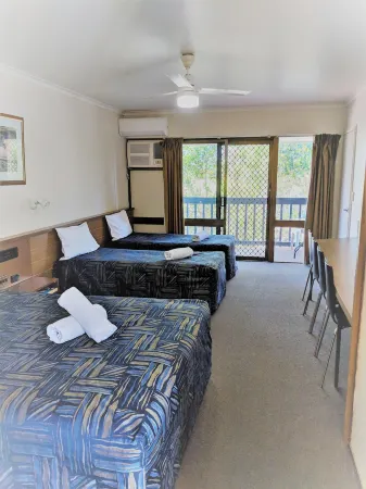 米內斯汽車飯店