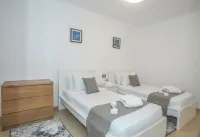 Elite Residence & Aqua Park Hotels in Attaka