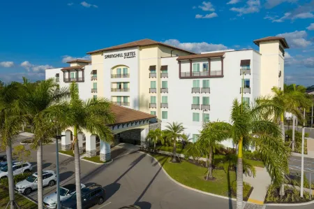 埃斯特羅邁爾斯堡萬豪SpringHill Suites酒店