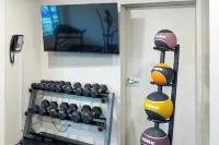 Accent Inns Burnaby - Gym
