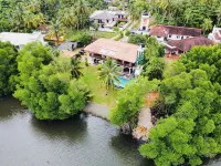 Lagoon Bentota Hotels in Aluthgama