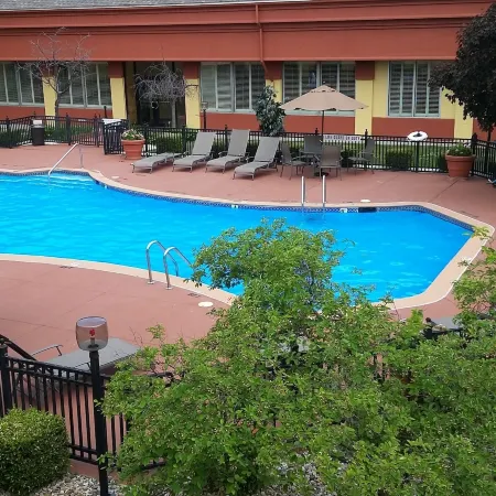 Clarion Hotel Detroit Metro Airport