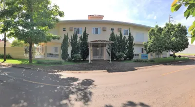 Pousada Cataratas Hotell i Vila Yolanda