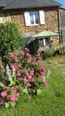 Chambres d'hôtes la Forge Các khách sạn ở Tauriac-de-Naucelle