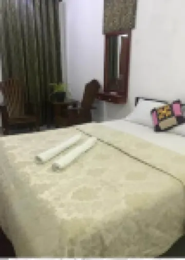 Atozee Airport Villa
