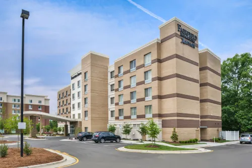 Fairfield Inn & Suites Raleigh Cary - 3-Star