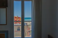 Hotel Eiffel - Ocean View