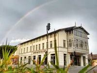 Ratusz B&B Hotels near Oliwa