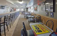 Fargo Inn and Suites - breakfast