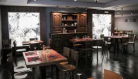 Hostal y Albergue Haizea - Hostel - Завтрак