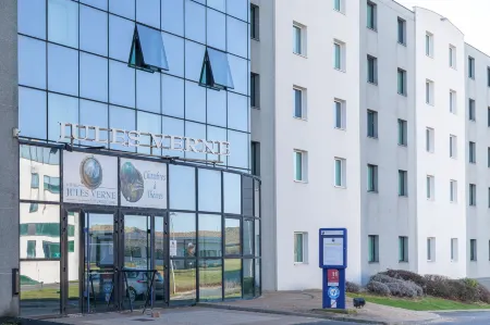 Kyriad Poitiers - Jules Verne Site du Futuroscope