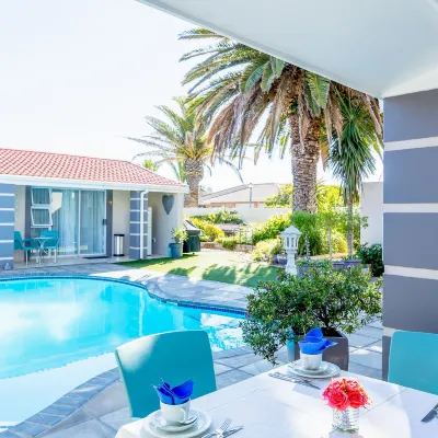Atlantic Beach Villa Hotels near Paddocks shopping Centre