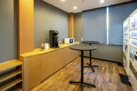 R9 Hostel Tochigi Ekimae - Male Only Hotel a Tochigi