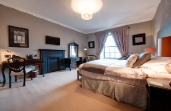 No11 Boutique Hotel & Brasserie