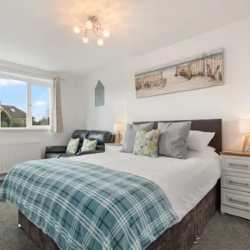 Coach Guest House Hotels near Tenby North Beach