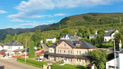 MacLean Guest House