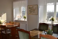 Lilla Hotellet Bed & Breakfast I Alingsås Hotels in Tollered