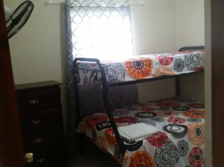 Safe and Economical, for a Long Time Отели рядом с достопримечательностью «Маяк Колумба»