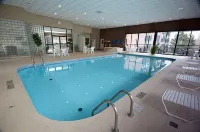 Visitor's Inn - Pools