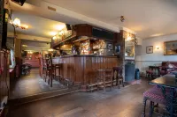 The Coach and Horses Hotels in Chertsey