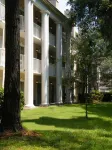 Palmera Inn and Suites Hotels near Jarvis Creek Park