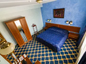 호텔 골든 하우스 크라이오바