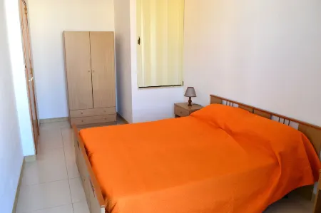 Two-Story House in San Foca with Outdoor Spaces and Air Conditioning Отели в г. Мелендуньо