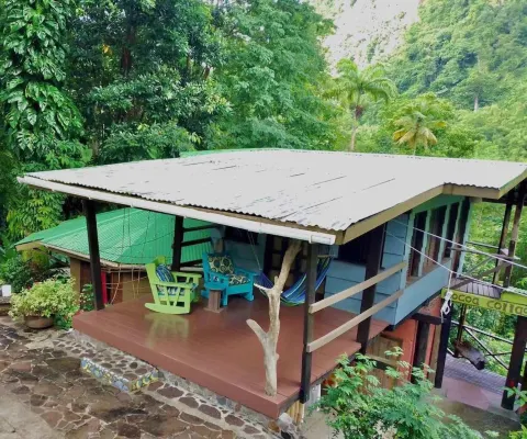 Cocoa Cottage Hotels in Fond Cani