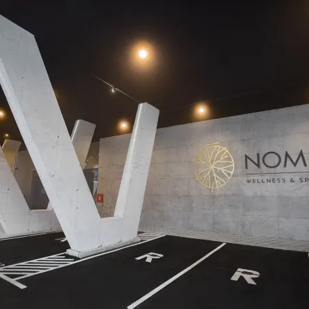 Hotel Nomad