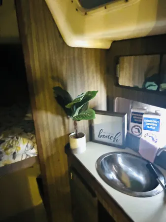 Weathered The Storm Отели рядом с достопримечательностью «Запад Гейт»