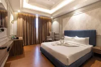 THE MADELINNE HOTEL Hotels in Bahadarpur