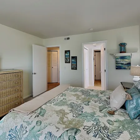 Surf Condos 618
