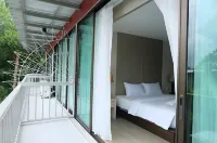 A Plus Hotel - Hostels