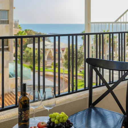 Seanergy Hotel