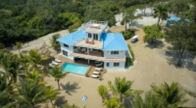 Dolphin Beach - Private Oceanfront 4-Bed Villa WPool on Huge Lot Hotels in 