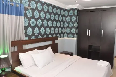 Mega Pavilion Suite and Apartment