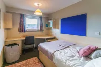Student Only Pittodrie Street - 2-Star